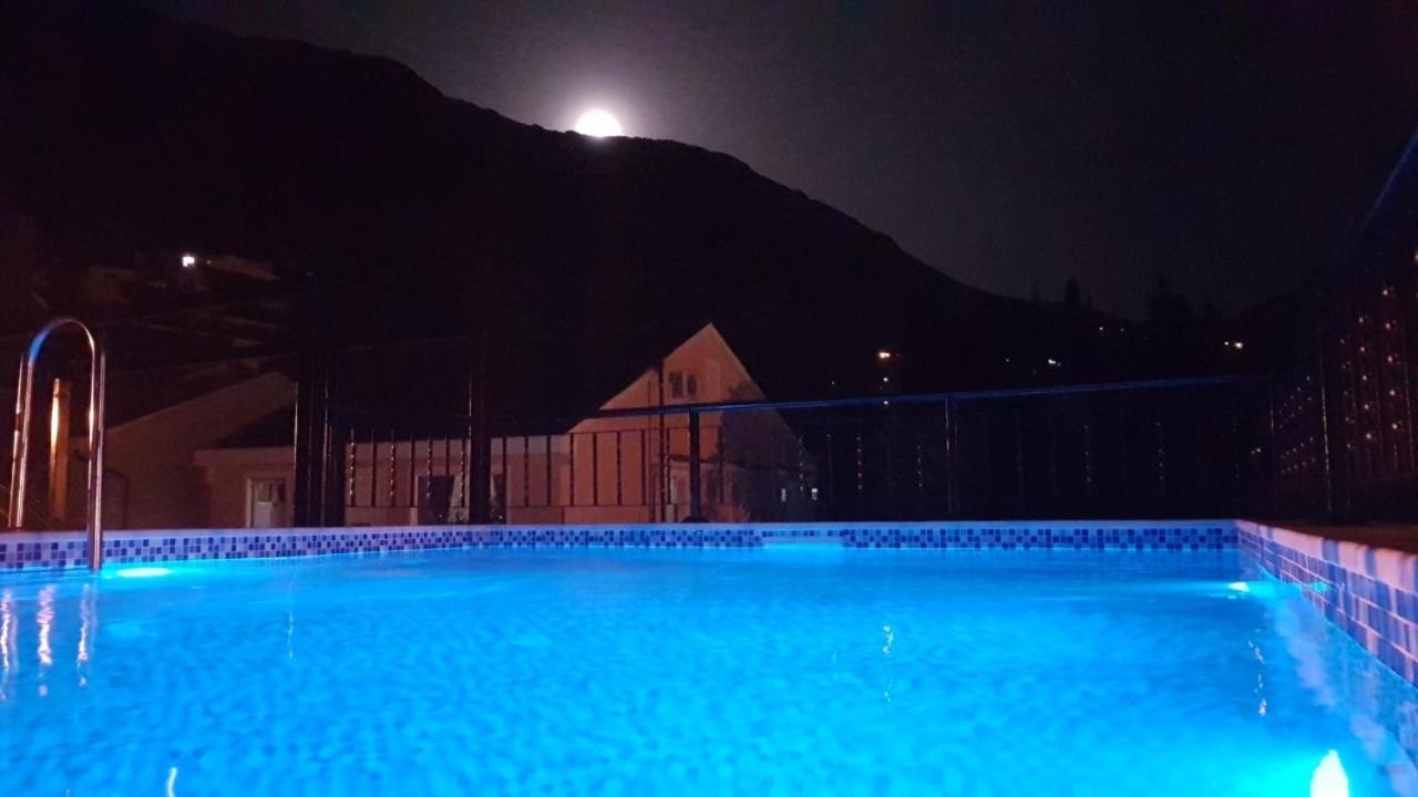 Sunshine Apartment With Private Pool And Parking Kotor Extérieur photo