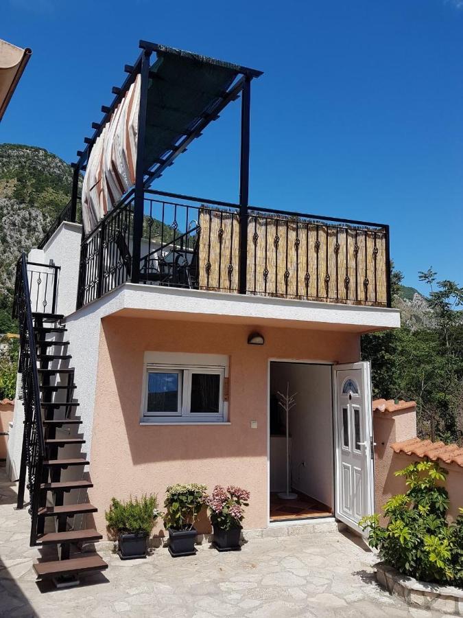 Sunshine Apartment With Private Pool And Parking Kotor Extérieur photo