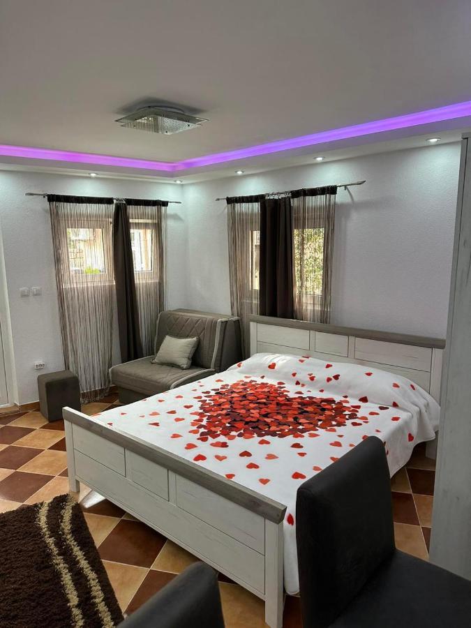 Sunshine Apartment With Private Pool And Parking Kotor Extérieur photo