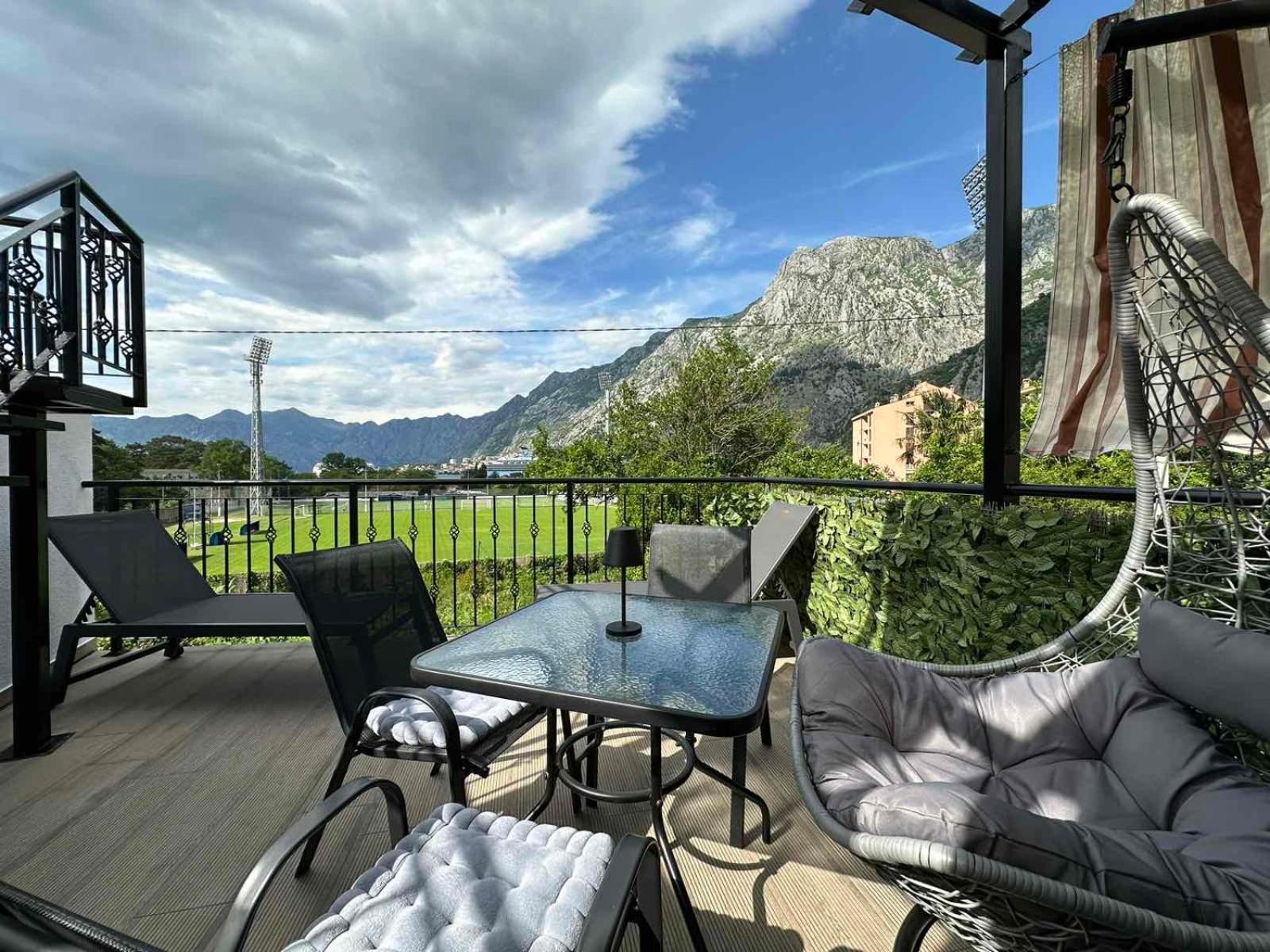 Sunshine Apartment With Private Pool And Parking Kotor Extérieur photo